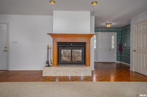 Tiny photo for 111 Hawthorn Estates Road, Salem, IL 62881 (MLS # EB459062)