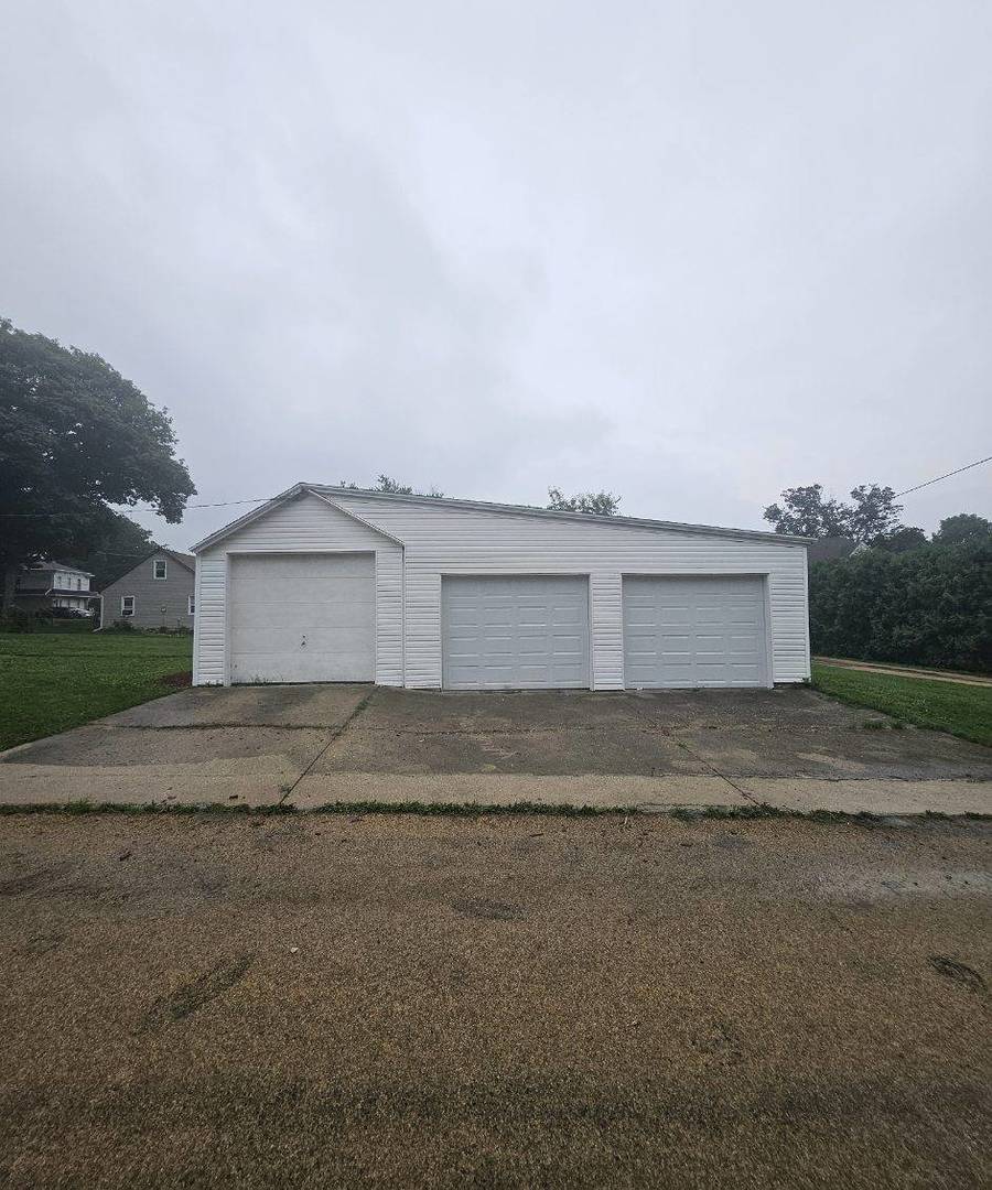511 W North Street