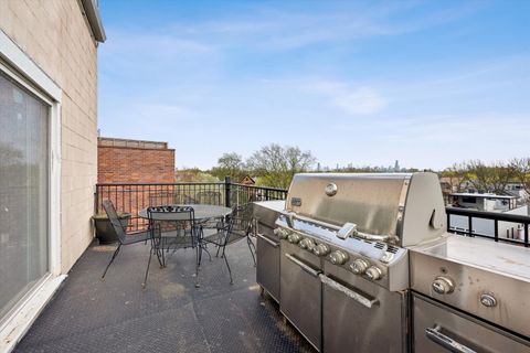 Tiny photo for 2117 W Belmont Avenue #4, Chicago, IL 60618 (MLS # 12607885)