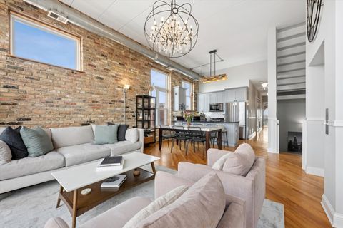 Tiny photo for 2117 W Belmont Avenue #4, Chicago, IL 60618 (MLS # 12607885)