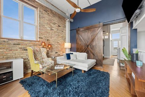 Tiny photo for 2117 W Belmont Avenue #4, Chicago, IL 60618 (MLS # 12607885)
