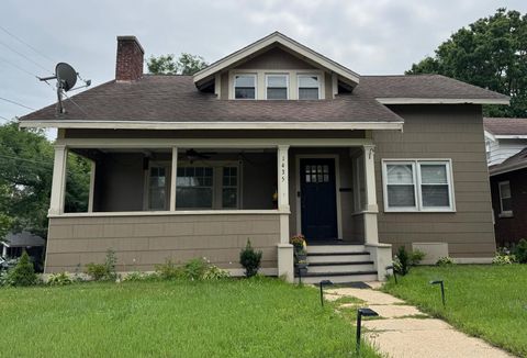 1435 Post Avenue Rockford IL 61103