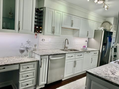 Tiny photo for 1057 Carpenter Court, Elk Grove Village, IL 60007 (MLS # 12590959)