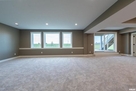 Tiny photo for 6830 Wilderness Pointe Drive, Bettendorf, IA 52722 (MLS # QC4269785)