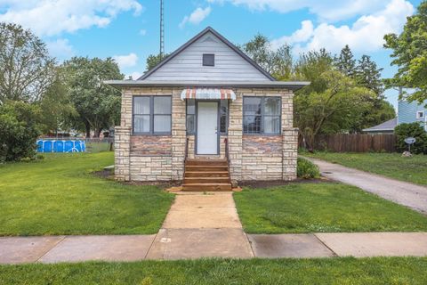 Photo of 125 E Jackson Street, Cullom, IL 60929 (MLS # 12642677)