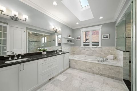 Tiny photo for 4740 N Hermitage Avenue, Chicago, IL 60640 (MLS # 12583809)