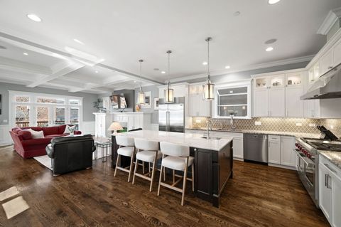 Tiny photo for 4740 N Hermitage Avenue, Chicago, IL 60640 (MLS # 12583809)