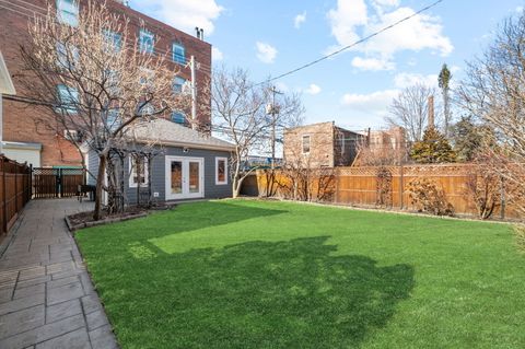 Tiny photo for 4740 N Hermitage Avenue, Chicago, IL 60640 (MLS # 12583809)