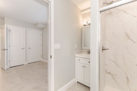 Tiny photo for 507 N Lee Street, Bloomington, IL 61701 (MLS # 12489719)