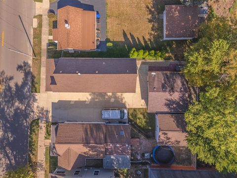 Tiny photo for 507 N Lee Street, Bloomington, IL 61701 (MLS # 12489719)