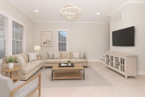 Tiny photo for 507 N Lee Street, Bloomington, IL 61701 (MLS # 12489719)