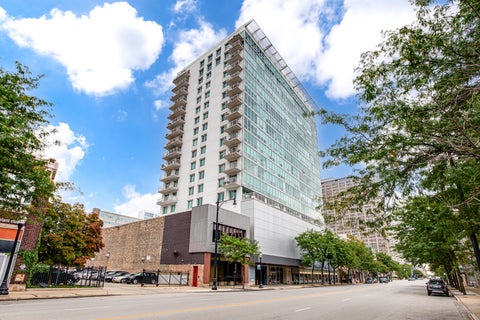 Photo of 1845 S MICHIGAN Avenue #904, Chicago, IL 60616 (MLS # 12751681)