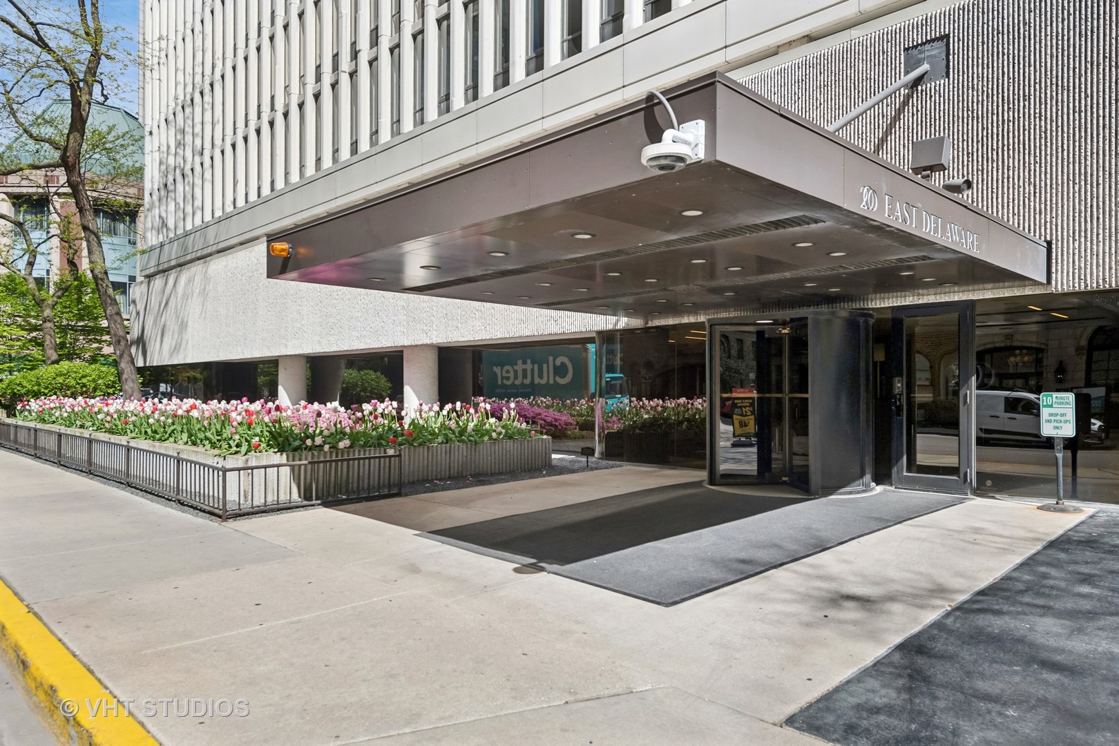 200 E DELAWARE Place 17B