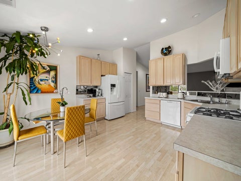 Tiny photo for 377 Bay Tree Circle, Vernon Hills, IL 60061 (MLS # 12649018)