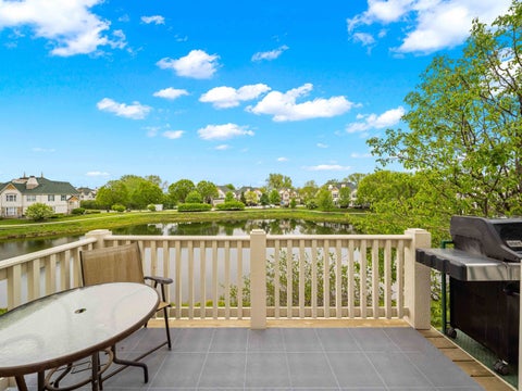 Tiny photo for 377 Bay Tree Circle, Vernon Hills, IL 60061 (MLS # 12649018)