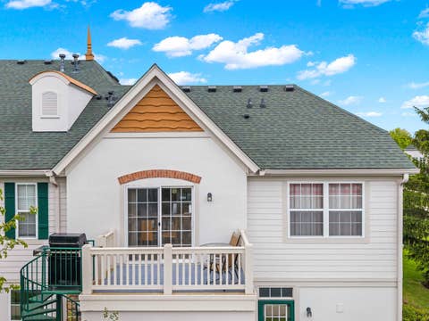 Tiny photo for 377 Bay Tree Circle, Vernon Hills, IL 60061 (MLS # 12649018)