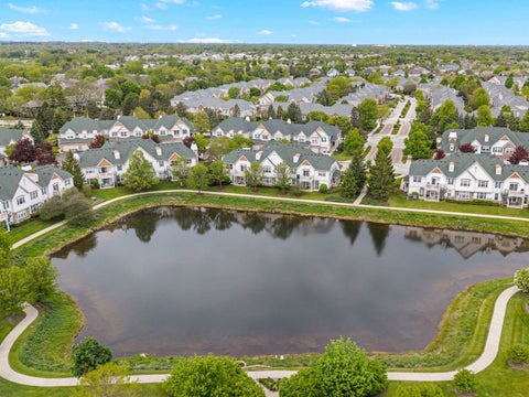Tiny photo for 377 Bay Tree Circle, Vernon Hills, IL 60061 (MLS # 12649018)