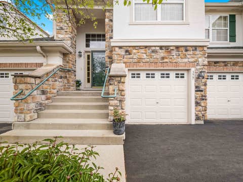 Tiny photo for 377 Bay Tree Circle, Vernon Hills, IL 60061 (MLS # 12649018)