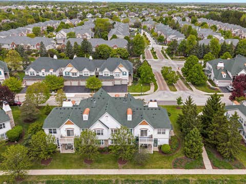 Tiny photo for 377 Bay Tree Circle, Vernon Hills, IL 60061 (MLS # 12649018)