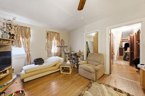 Tiny photo for 5950 S Marshfield Avenue, Chicago, IL 60636 (MLS # 12618038)
