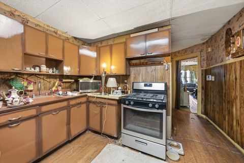 Tiny photo for 5950 S Marshfield Avenue, Chicago, IL 60636 (MLS # 12618038)