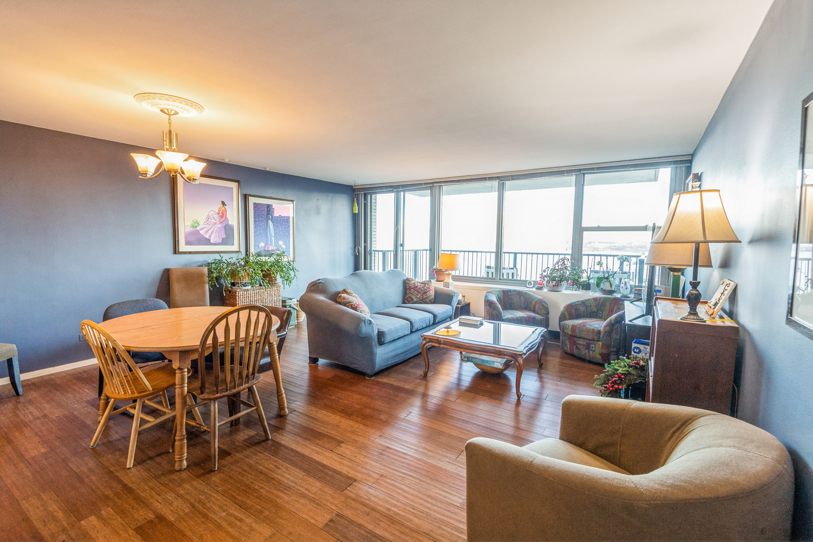 400 E Randolph Street 1515