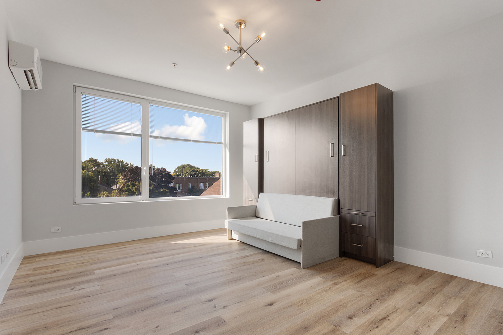 1531 W Howard Avenue 404