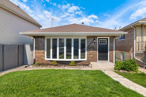 Photo of 5024 S Lockwood Avenue, Chicago, IL 60638 (MLS # 12720781)
