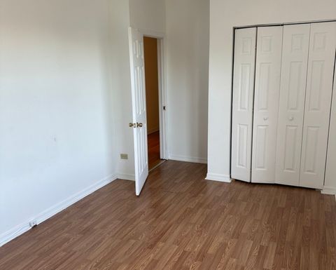 Tiny photo for 6800 S Dante Avenue #3, Chicago, IL 60637 (MLS # 12683554)