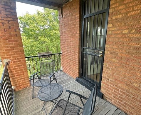Tiny photo for 6800 S Dante Avenue #3, Chicago, IL 60637 (MLS # 12683554)