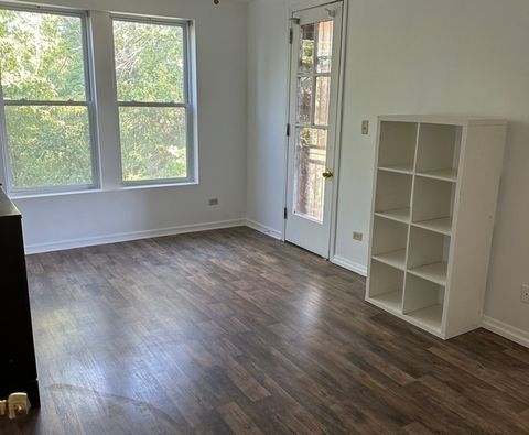 Tiny photo for 6800 S Dante Avenue #3, Chicago, IL 60637 (MLS # 12683554)