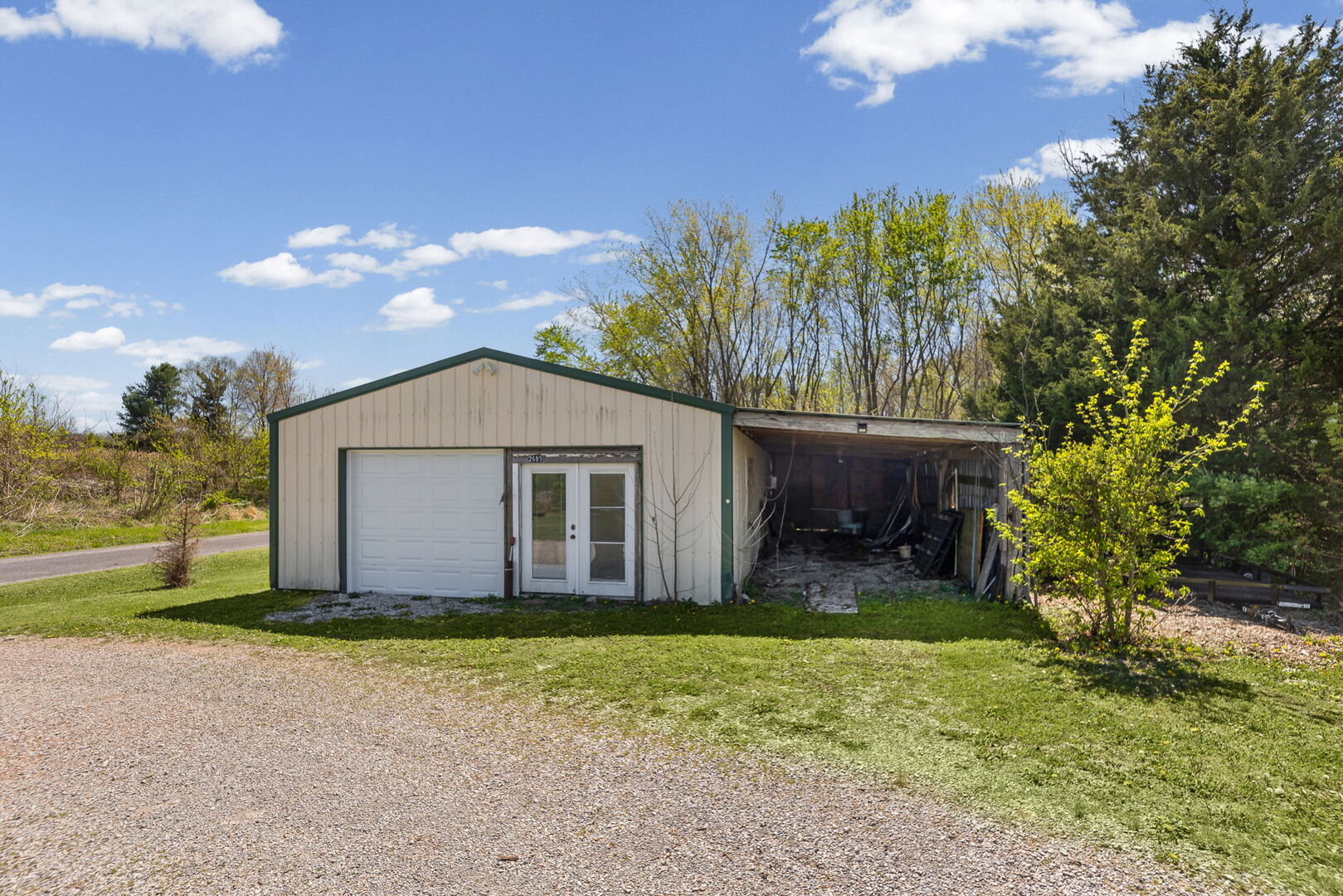 2689 Paul Road
