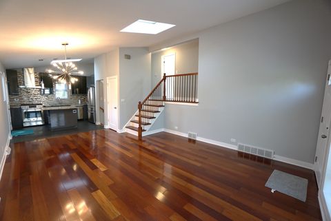 Tiny photo for 203 Valerie Court, Glenview, IL 60025 (MLS # 12608018)