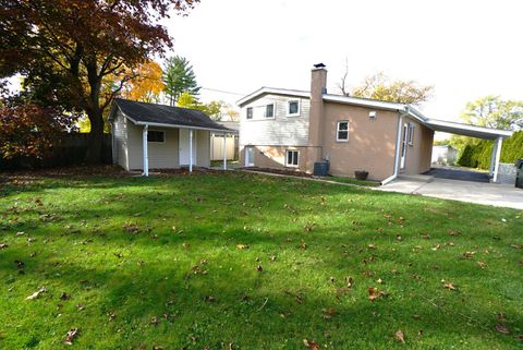 Tiny photo for 203 Valerie Court, Glenview, IL 60025 (MLS # 12608018)