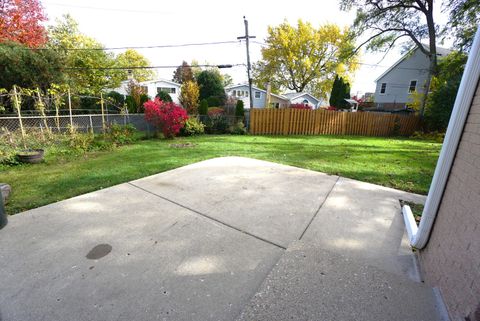 Tiny photo for 203 Valerie Court, Glenview, IL 60025 (MLS # 12608018)