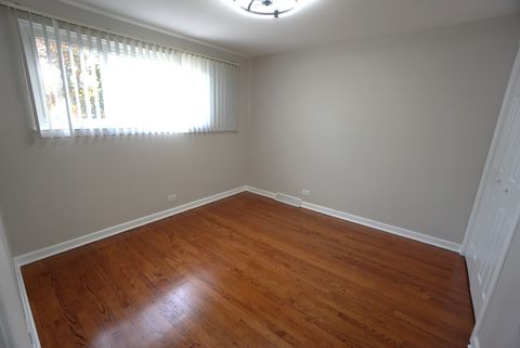 Tiny photo for 203 Valerie Court, Glenview, IL 60025 (MLS # 12608018)