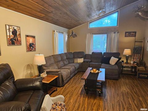 Tiny photo for 10322 Mine 24 Road, Benton, IL 62812 (MLS # EB459671)