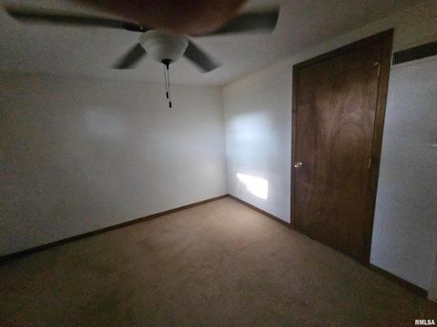 Tiny photo for 10322 Mine 24 Road, Benton, IL 62812 (MLS # EB459671)