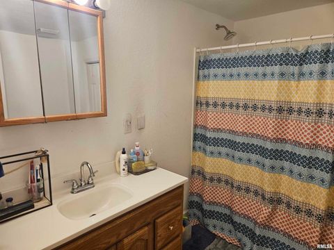 Tiny photo for 10322 Mine 24 Road, Benton, IL 62812 (MLS # EB459671)