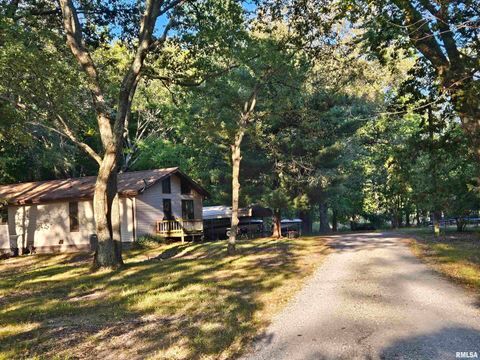 Tiny photo for 10322 Mine 24 Road, Benton, IL 62812 (MLS # EB459671)