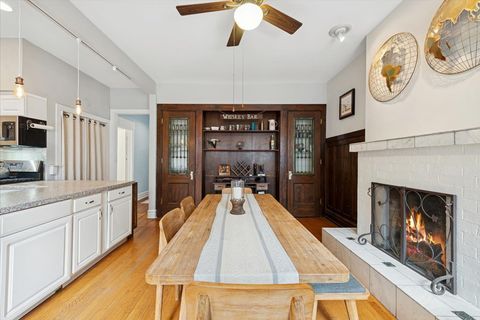 Tiny photo for 523 W Belmont Avenue #2E, Chicago, IL 60657 (MLS # 12438110)