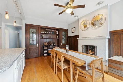 Tiny photo for 523 W Belmont Avenue #2E, Chicago, IL 60657 (MLS # 12438110)