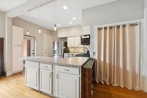 Tiny photo for 523 W Belmont Avenue #2E, Chicago, IL 60657 (MLS # 12438110)