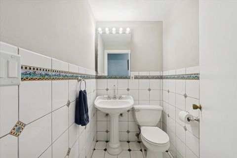 Tiny photo for 523 W Belmont Avenue #2E, Chicago, IL 60657 (MLS # 12438110)