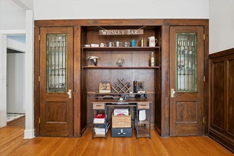 Tiny photo for 523 W Belmont Avenue #2E, Chicago, IL 60657 (MLS # 12438110)