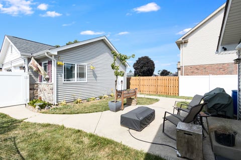 Tiny photo for 6116 W 94th Street, Oak Lawn, IL 60453 (MLS # 12712714)
