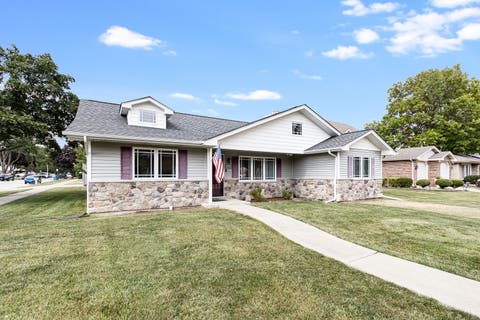 Tiny photo for 6116 W 94th Street, Oak Lawn, IL 60453 (MLS # 12712714)