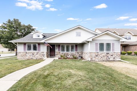 Photo of 6116 W 94th Street, Oak Lawn, IL 60453 (MLS # 12712714)