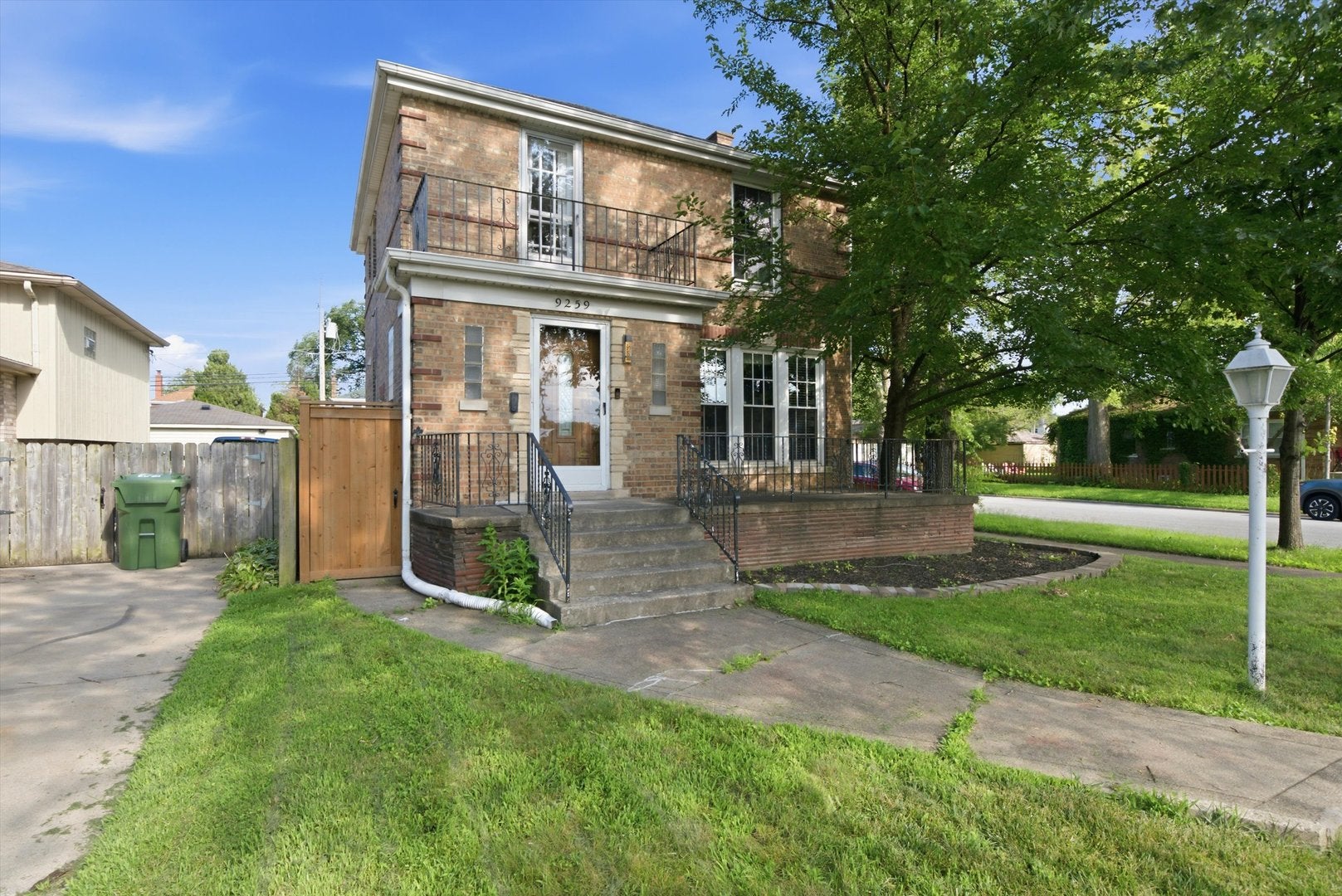 9259 S Utica Avenue