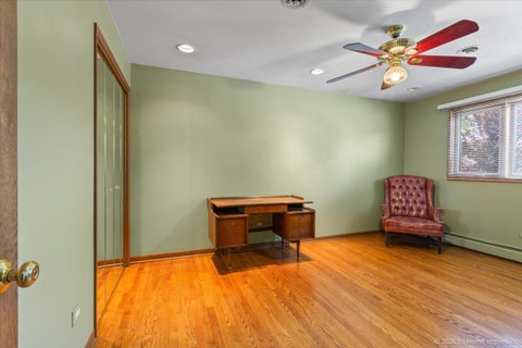 Tiny photo for 9600 Mayfield Avenue, Oak Lawn, IL 60453 (MLS # 12716290)